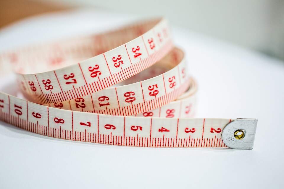 Como Medir Sua Cintura: 8 Passos (com Imagens) - wikiHow